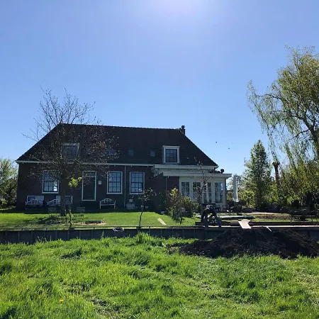 Bed & Breakfast Heerlijk! De Kwakel